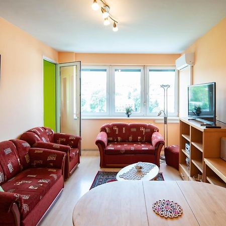 Free Parking Amphitheater Apartment - Wifi, Ac, Tv Budapeste Exterior foto