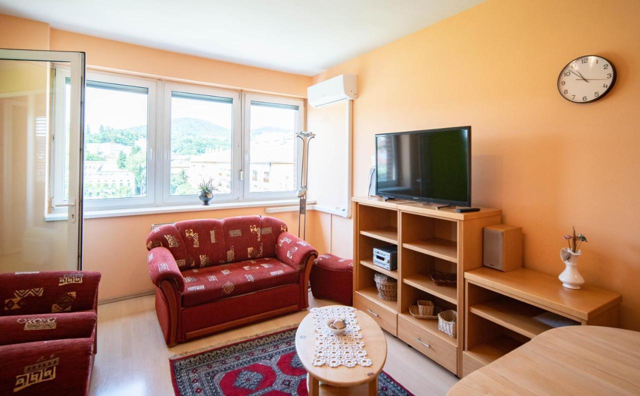 Free Parking Amphitheater Apartment - Wifi, Ac, Tv Budapeste Exterior foto