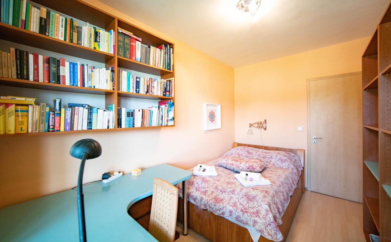 Free Parking Amphitheater Apartment - Wifi, Ac, Tv Budapeste Exterior foto