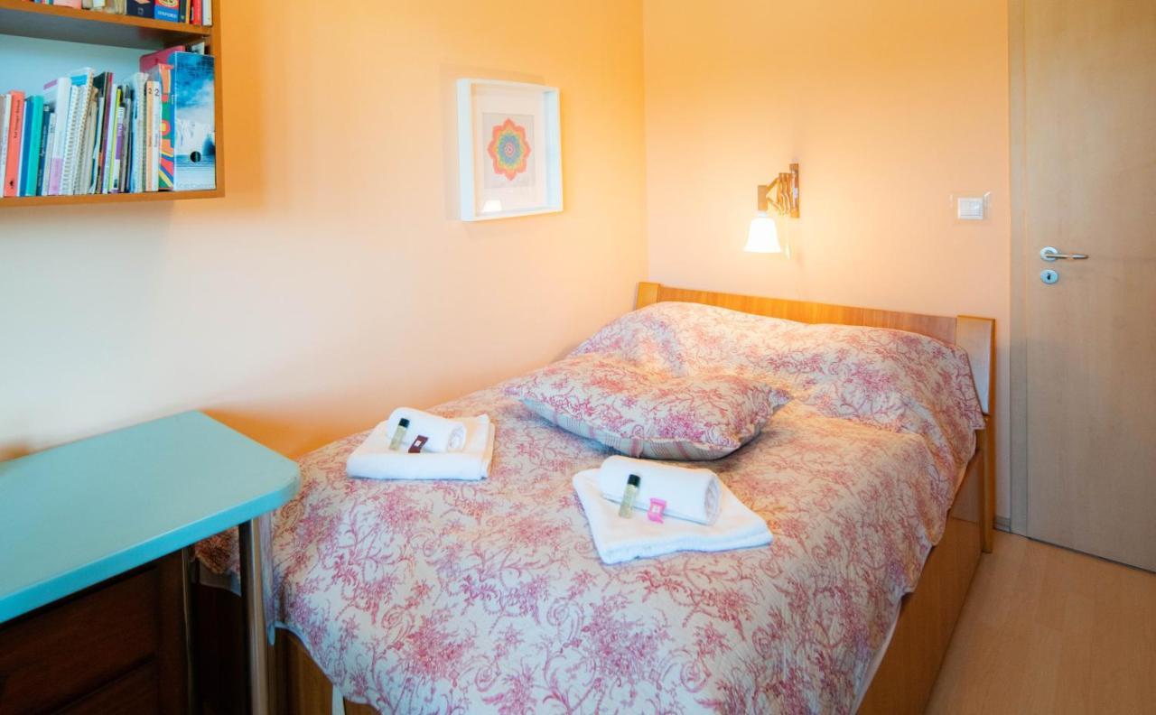 Free Parking Amphitheater Apartment - Wifi, Ac, Tv Budapeste Exterior foto