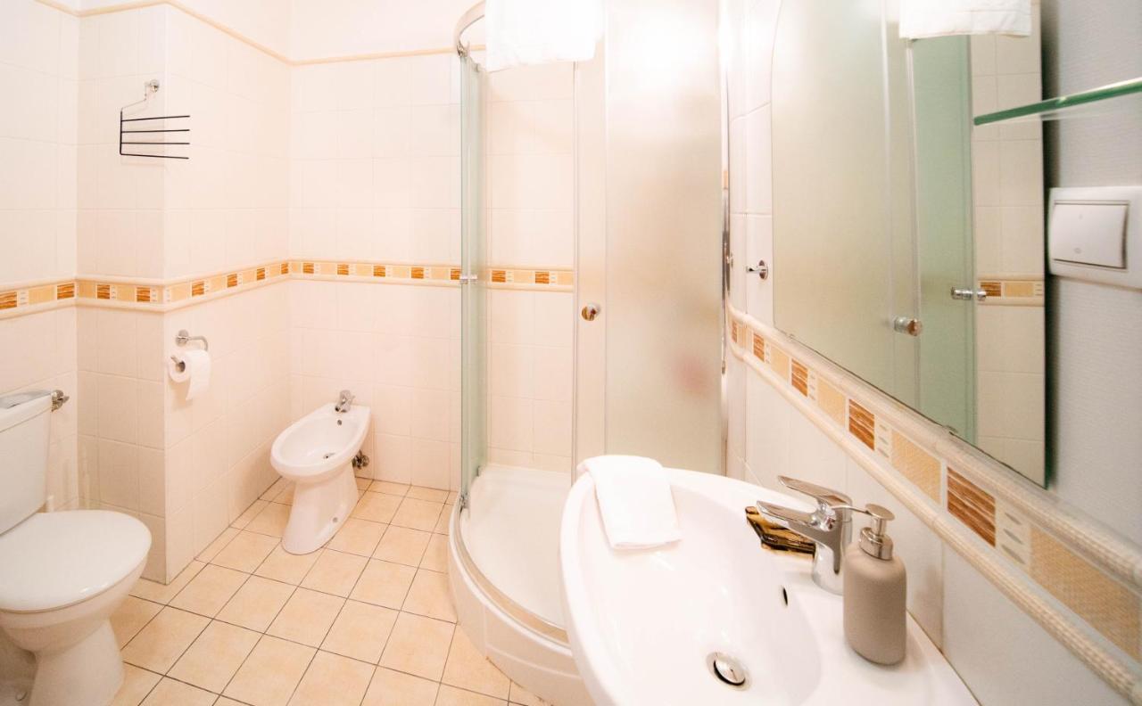 Free Parking Amphitheater Apartment - Wifi, Ac, Tv Budapeste Exterior foto